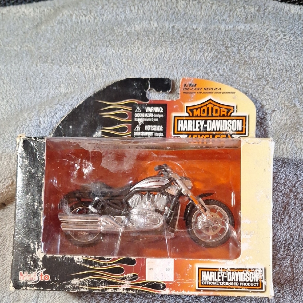NWT about Vintage Harley-Davidson Silver and Black Die-Cast Motorcycle Replica